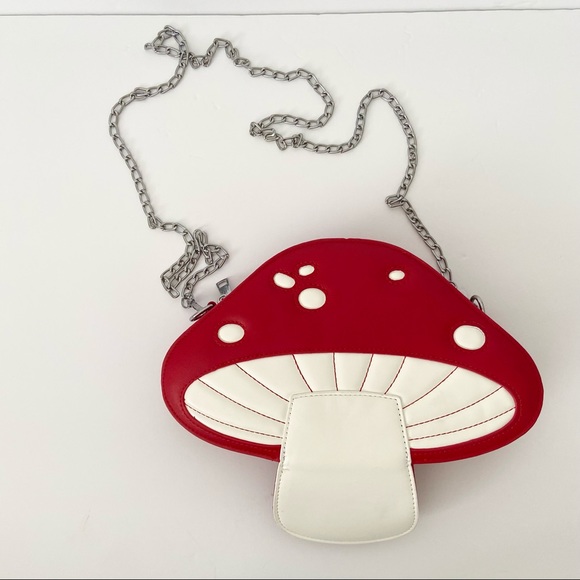 Handbags - Mushroom crossbody chain strap purse bag new